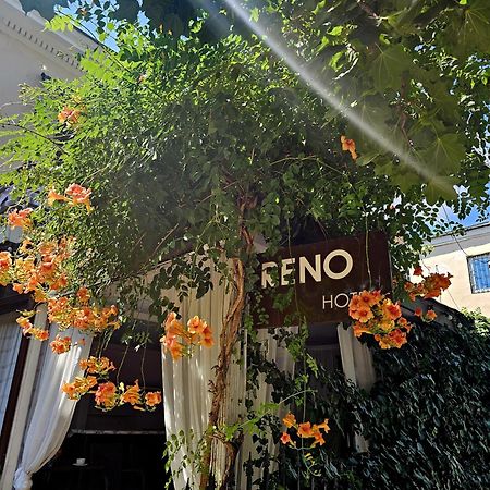 Hotel Reno On Deribasovskaya オデッサ エクステリア 写真
