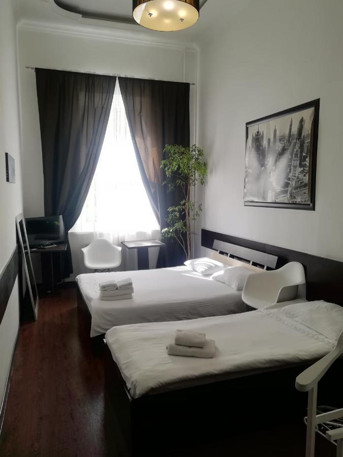 Hotel Reno On Deribasovskaya オデッサ エクステリア 写真