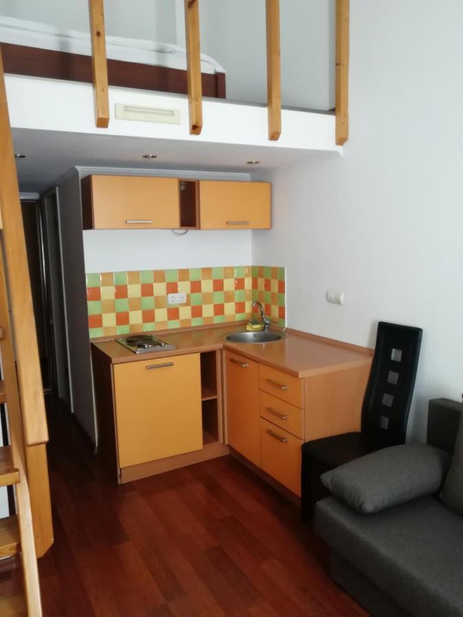 Hotel Reno On Deribasovskaya オデッサ エクステリア 写真